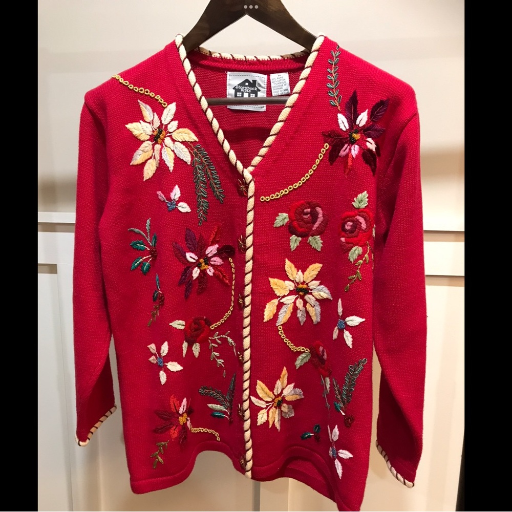 Storybook Knits Christmas Holiday Poinsettia Sweater, size Medium, perfect